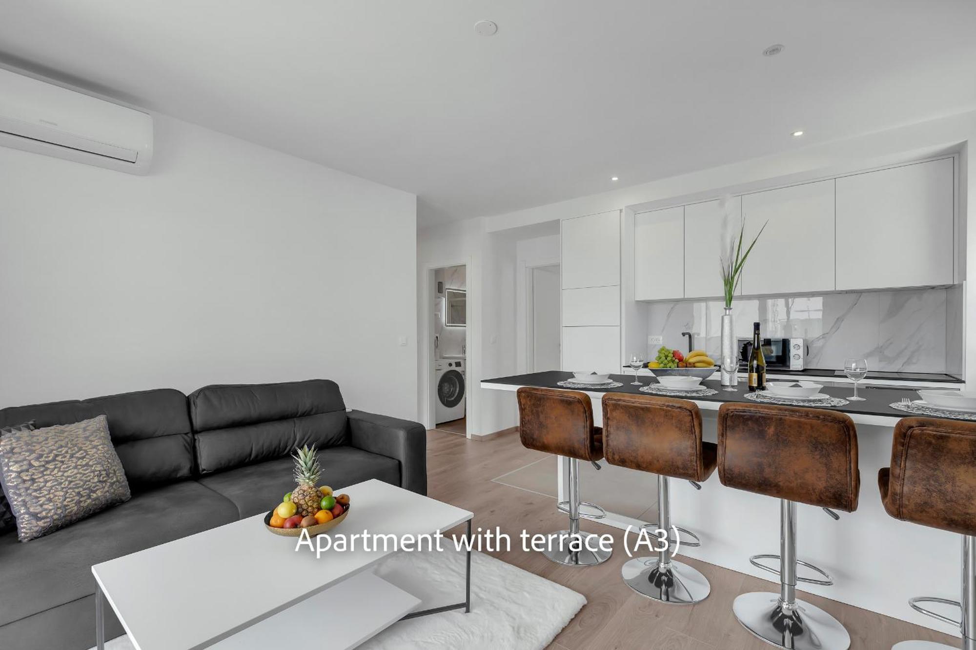 Apartman La Adriatique *